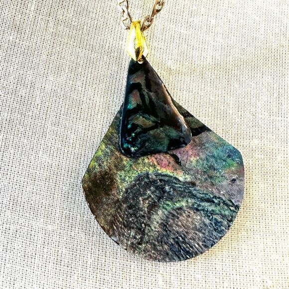 Abalone pendant necklace - Picture 5 of 9